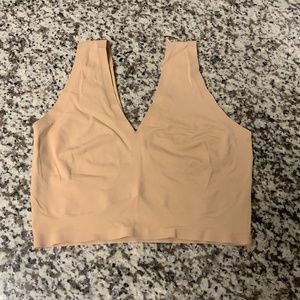 TRUE by True & Co body V neck Wireless bundle (2)